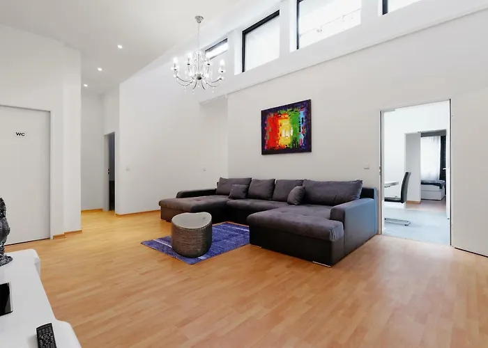 Big West Kurfurstendamm Апартаменты