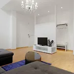 Big West Kurfurstendamm Apartment